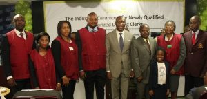 L – R shows Mr. Amos Aladere, MD, GTI Securities Ltd; Ojo Olanyinka, Newly Inducted Stockbroker; Inkolin Nkechi, Stockbroker; Ndukwe Kalu, Newly Inducted Stockbroker; Oscar. Onyema, CEO, NSE; Alhaji Rasheed Yussuf, Doyen of Stockbrokers; Oyeyemi Folashade, Newly Inducted Stockbroker and Festus Ebine, Stockbroker; at the Induction Ceremony for recently Qualified Dealing Clerks at the NSE on Monday.