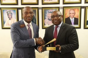 L – R : Shows Oscar Onyema, CEO NSE and Wale Adeosun, Chief Investment Officer, Kuramo Capital Management and Representative Member of Verod Capital Growth, Fund II Limited Partners Advisory Committee at the Closing Gong Ceremony at the Exchange on Tuesday.
