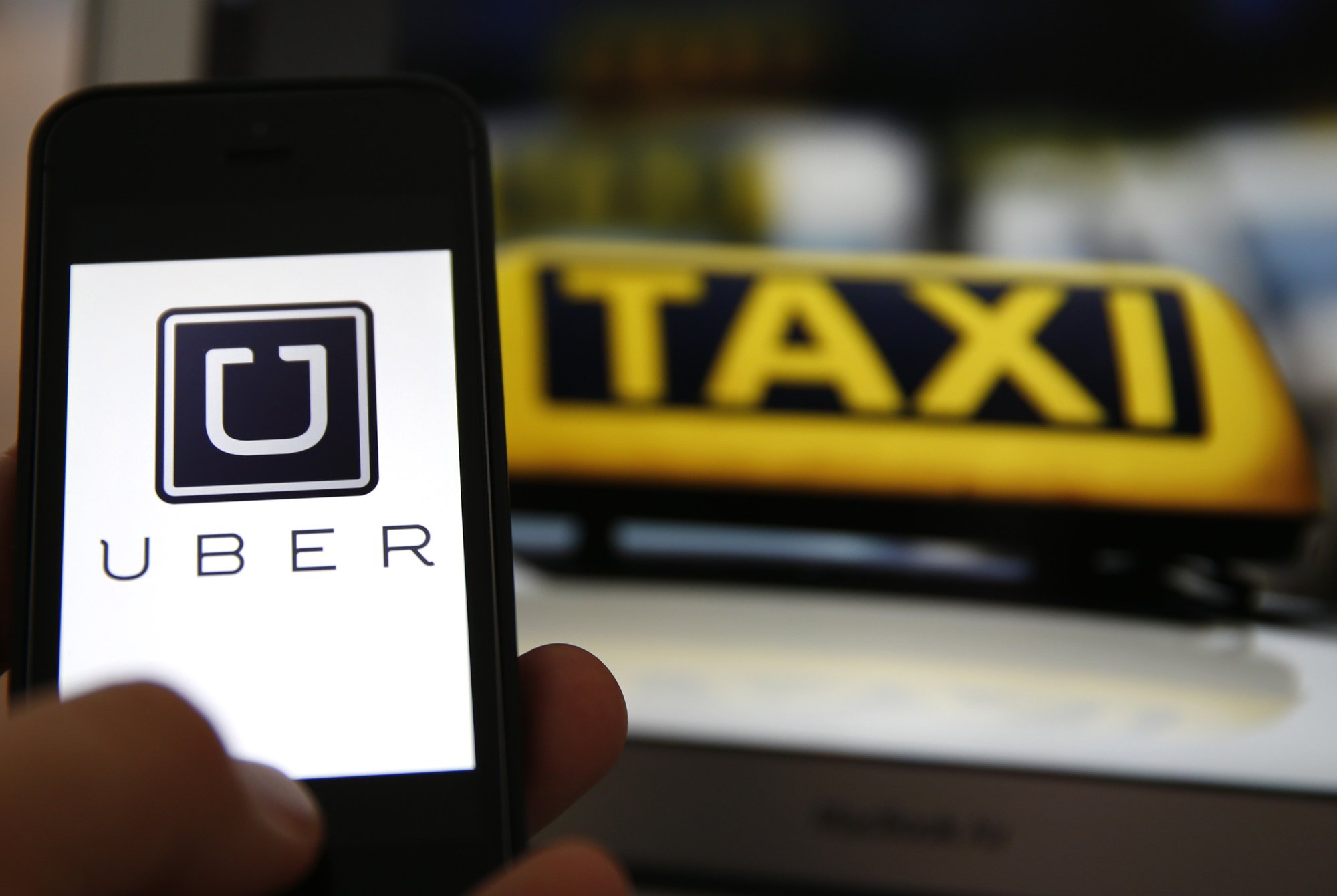 Uber stripped of London license, plans to appeal