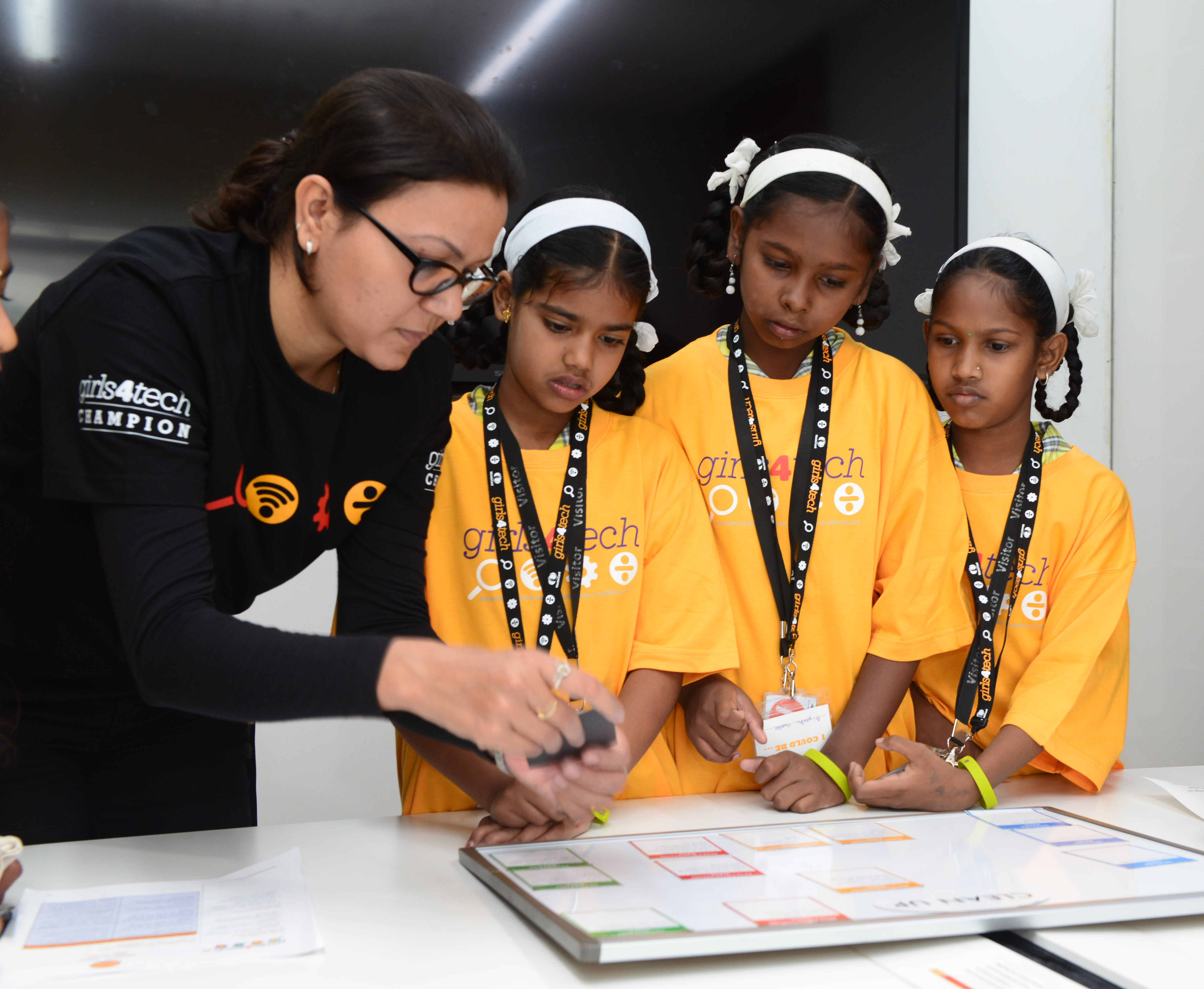Mastercard Commits to Bring STEM Education Opportunities to 200,000 Girls by 2020