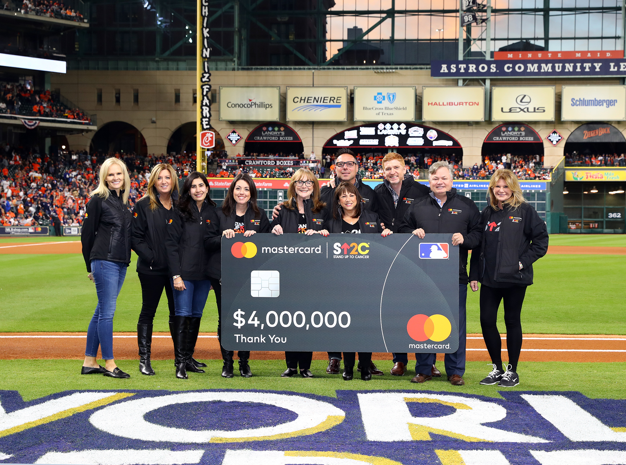 Mastercard, MLB Deliver In-Stadium Augmented Reality Experience at 2017 World Series