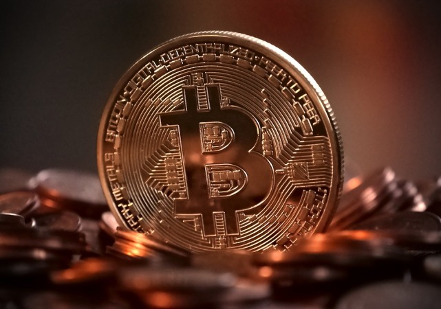 Bitcoin crosses $8,000 mark for the first time in two months