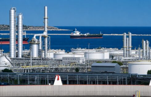 Ludoil Acquires Controlling Stake in Mediterranean’s Largest Refinery, Plans €1.3B Investment